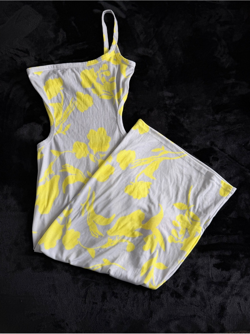 SHEIN Yellow and White Floral Cutout Maxi Dress